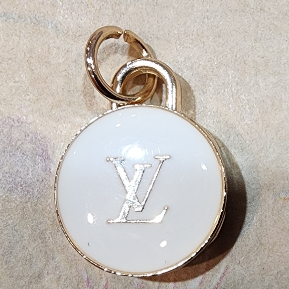 Louis Vuitton Authentic Double Sided LV Charm/Replacement Zipper Pull - Picture 4 of 5